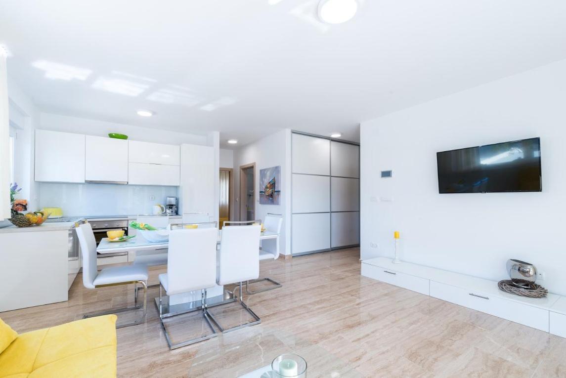 Apartmann Vir Extérieur photo