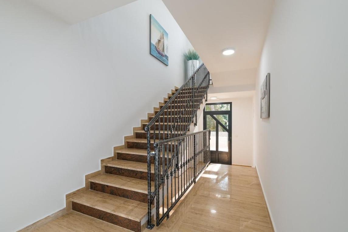 Apartmann Vir Extérieur photo